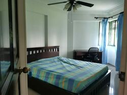 Bukit Batok West Avenue 5 (Bukit Batok), HDB Executive #458737511